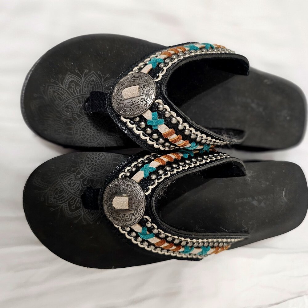 Montana West flip flops with leather and silver embellishment